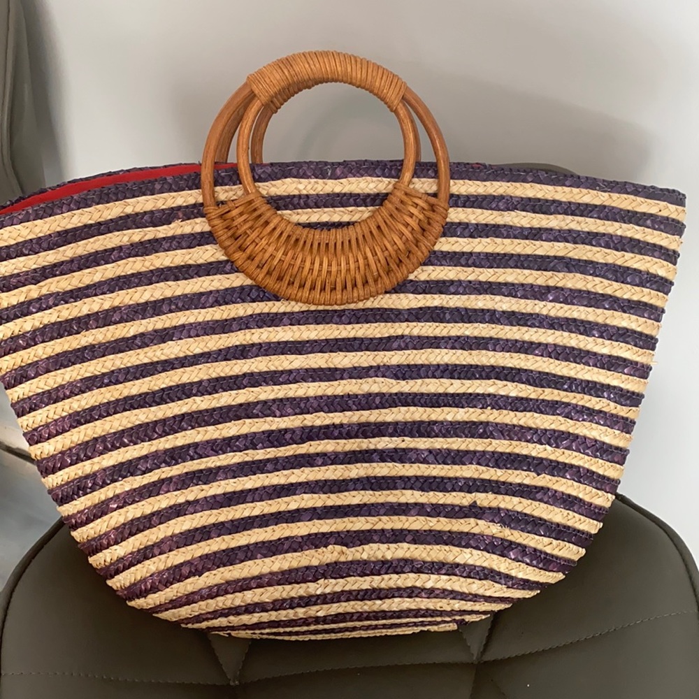 Straw purse with blue stripes